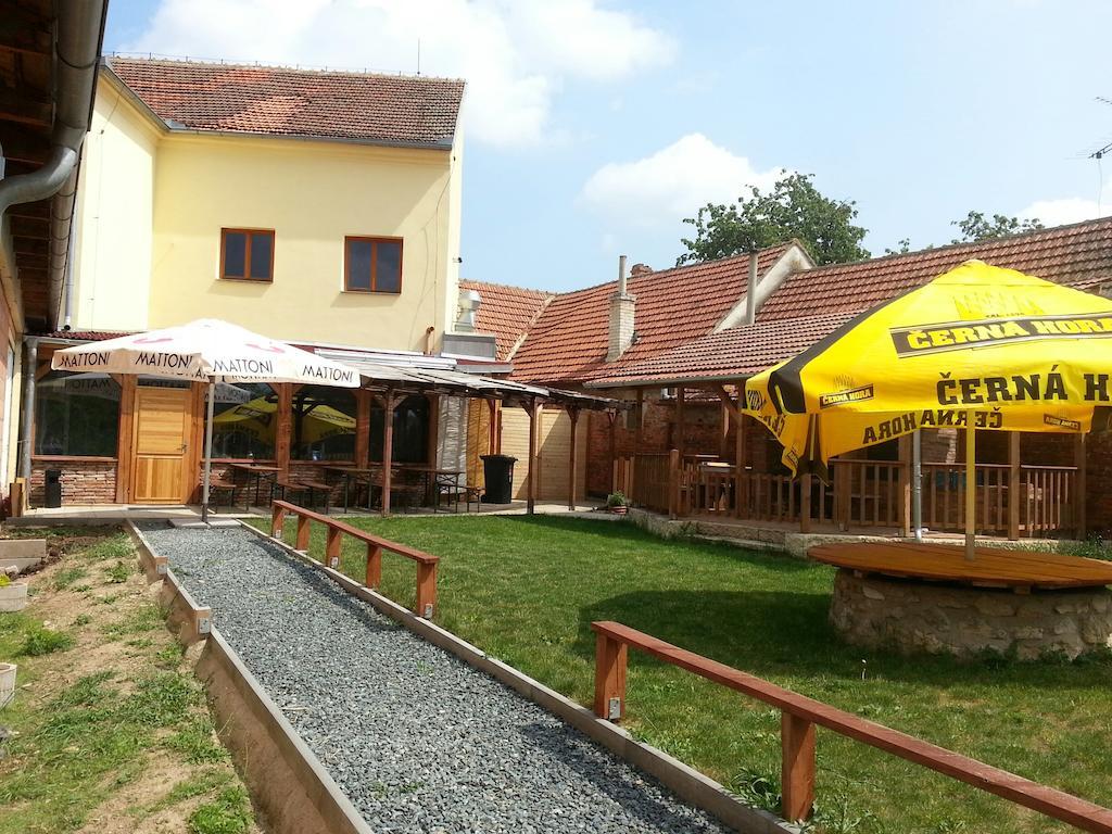 Village Pub & Bbq Vojkovice  Dış mekan fotoğraf